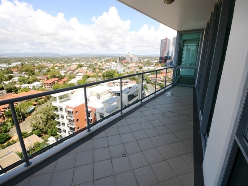 1709/1 Como Crescent, Southport QLD 4215