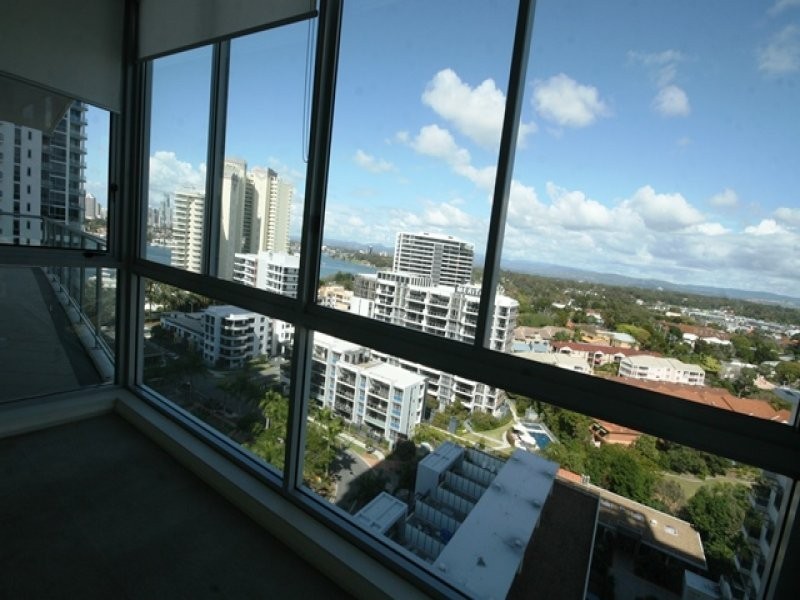 1709/1 Como Crescent, Southport QLD 4215