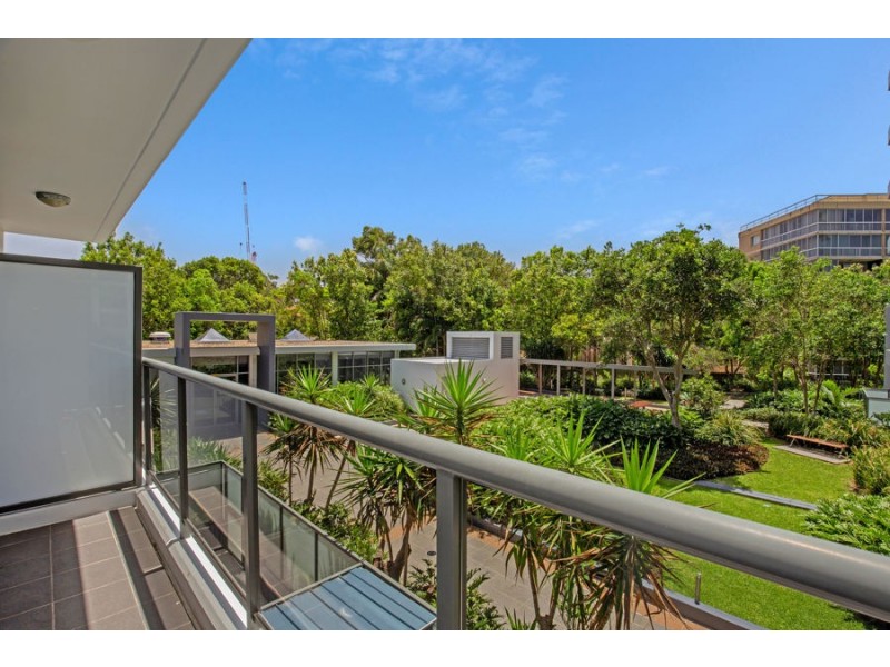 207/3 Como Crescent, Southport QLD 4215