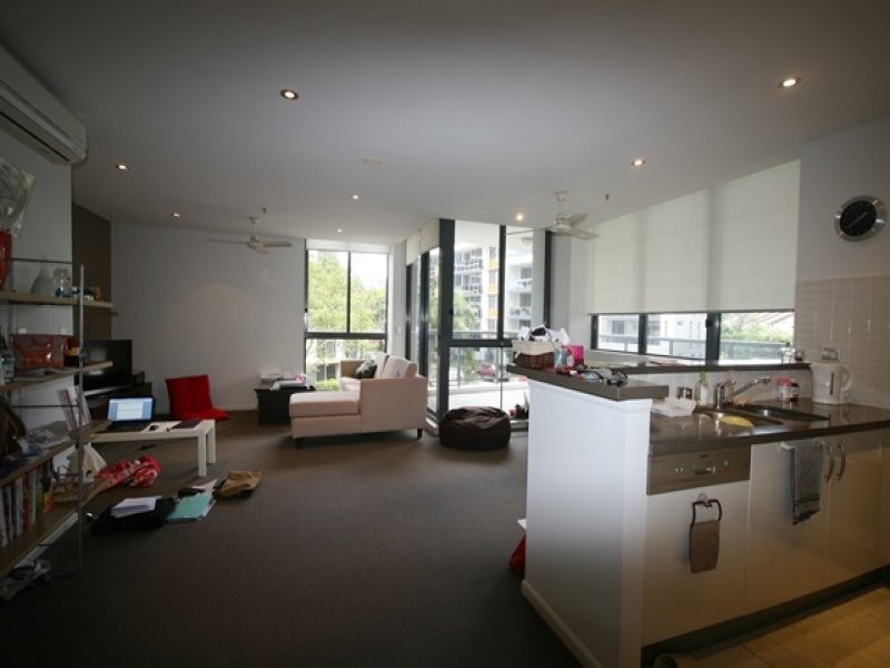 302/1 Aqua Street, Southport QLD 4215