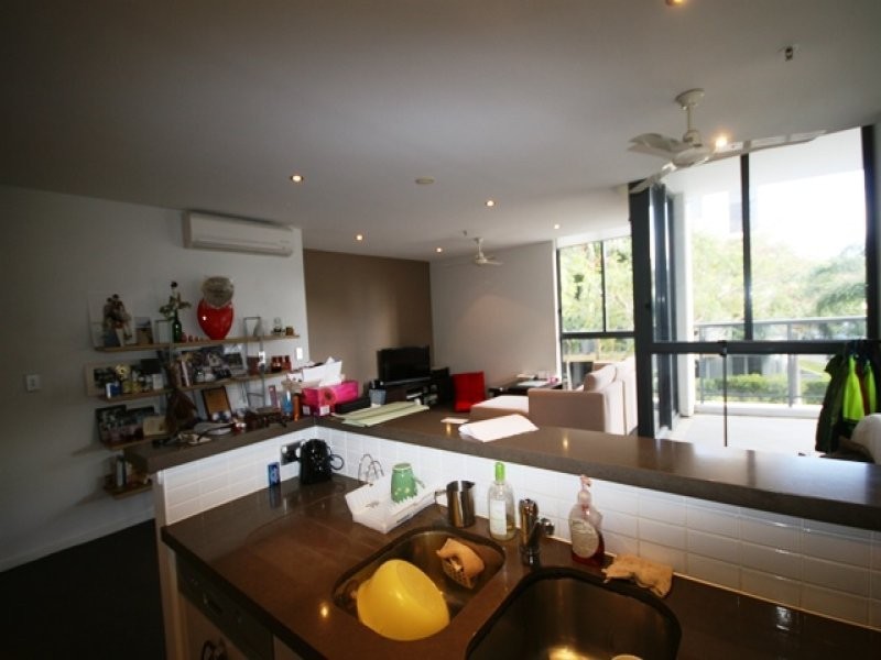 302/1 Aqua Street, Southport QLD 4215