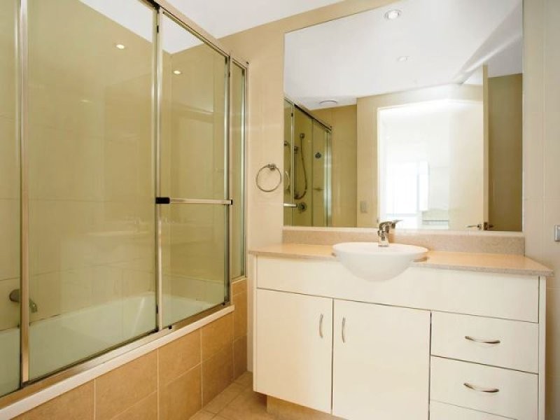2108/1 Como Crescent, Southport QLD 4215