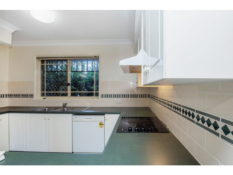 53 Bauer Street, Southport QLD 4215