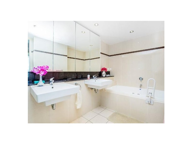 3001/1 Como Crescent, Southport QLD 4215