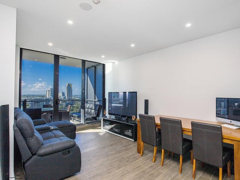 1402/2 Como Crescent, Southport QLD 4215