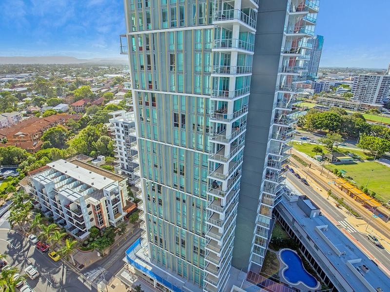 1402/2 Como Crescent, Southport QLD 4215