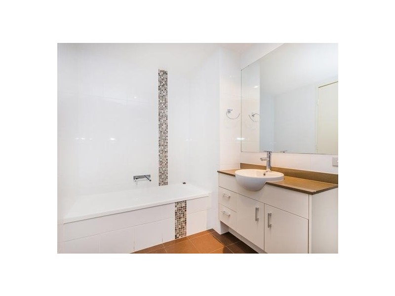 404/2 Aqua Street, Southport QLD 4215