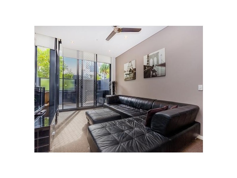 404/2 Aqua Street, Southport QLD 4215