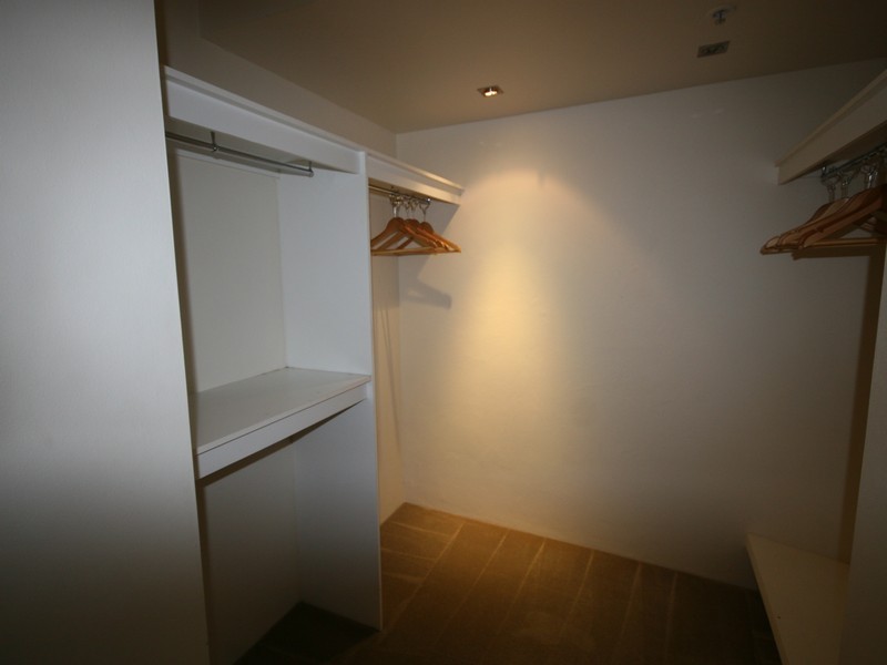 24/1 Hughes Avenue, Main Beach QLD 4217