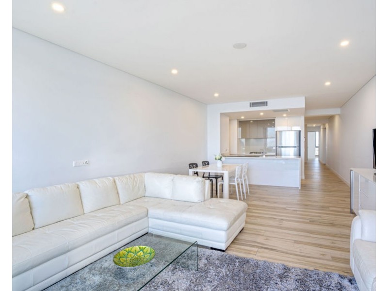 1906/2 Como Crescent, Southport QLD 4215