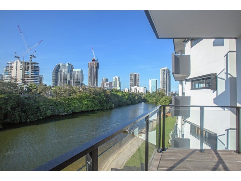 9 Hooker Boulevard, Broadbeach QLD 4218