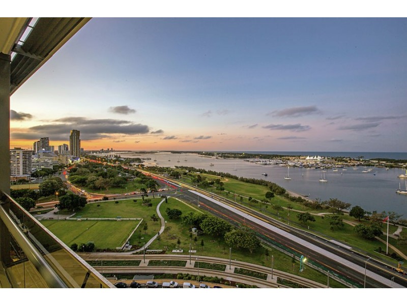 1504 2 Como Crescent, Southport QLD 4215