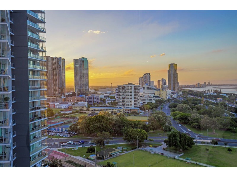 1504 2 Como Crescent, Southport QLD 4215