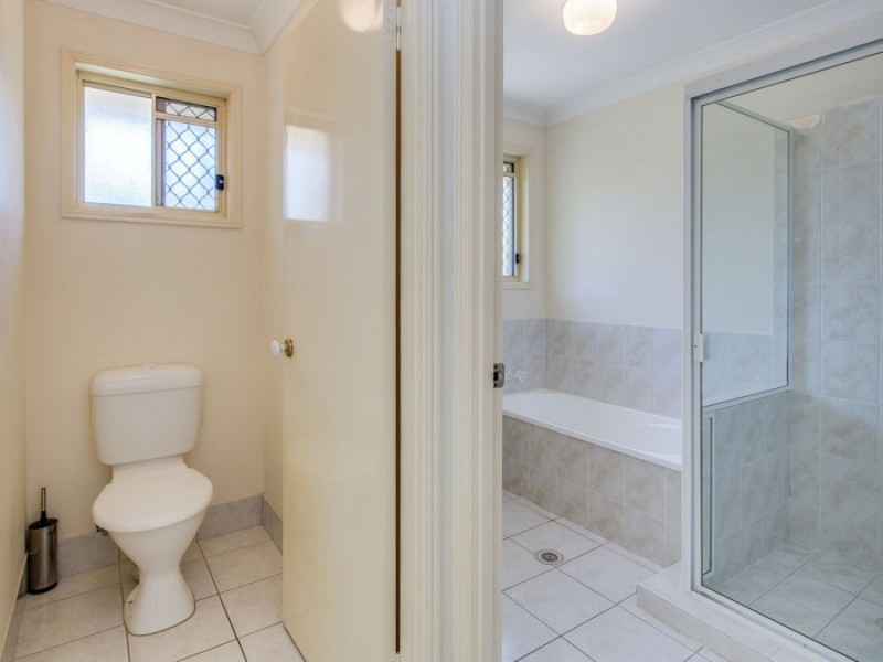 2 Brown Street, Labrador QLD 4215