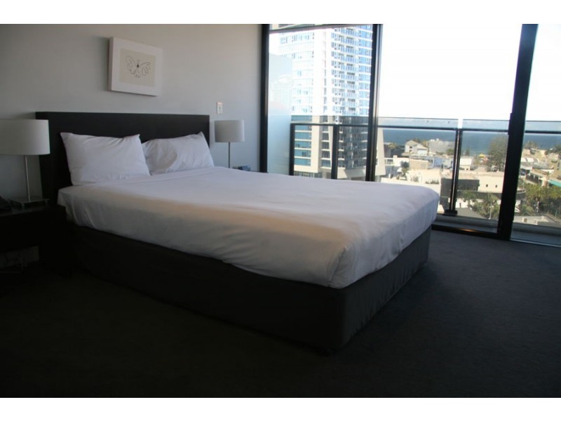 9 Fenry Avenue, Surfers Paradise QLD 4217