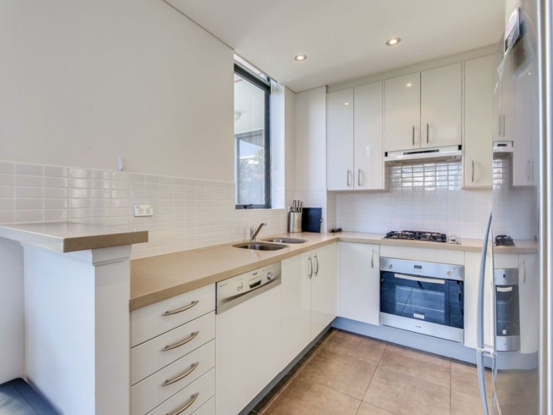 306/1 Aqua Street, Southport QLD 4215