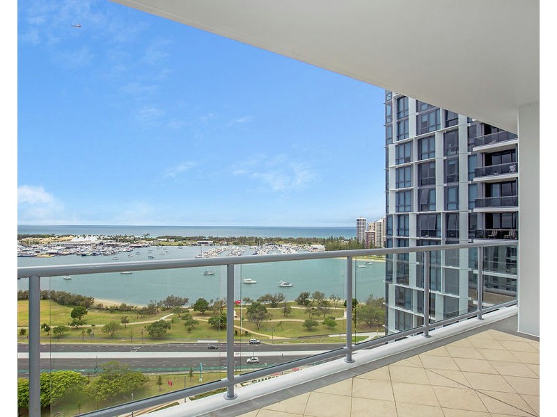 1 Como Crescent, Southport QLD 4215