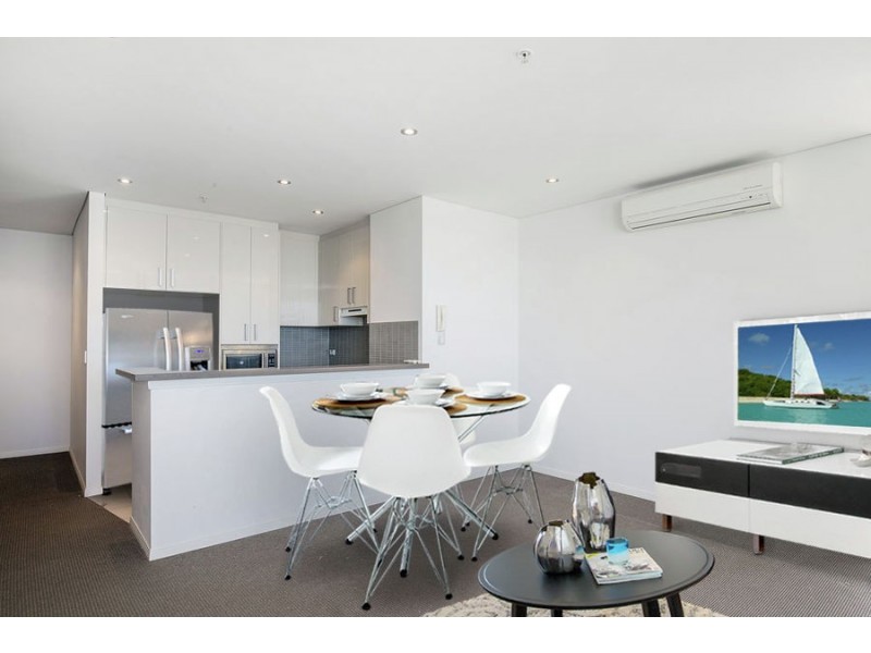 1203/4 Como Crescent, Southport QLD 4215