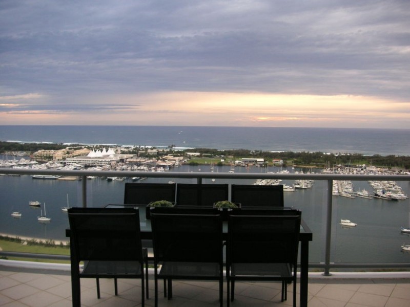 2804/1 Como Crescent (Shores), Southport QLD 4215