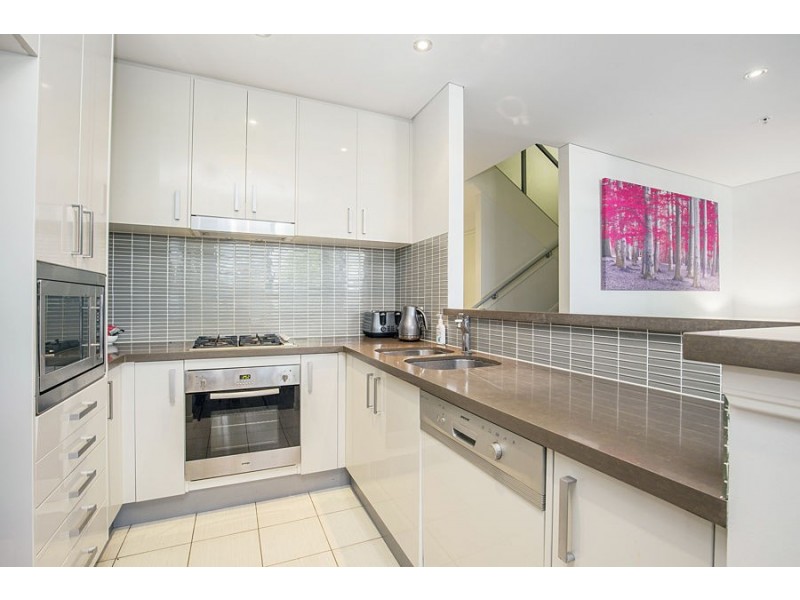 G/4 Como Crescent, Southport QLD 4215