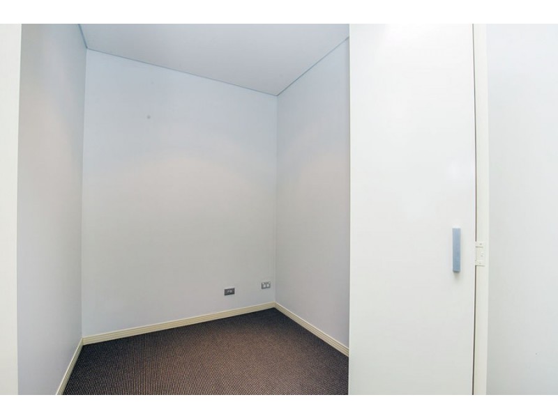 G/4 Como Crescent, Southport QLD 4215