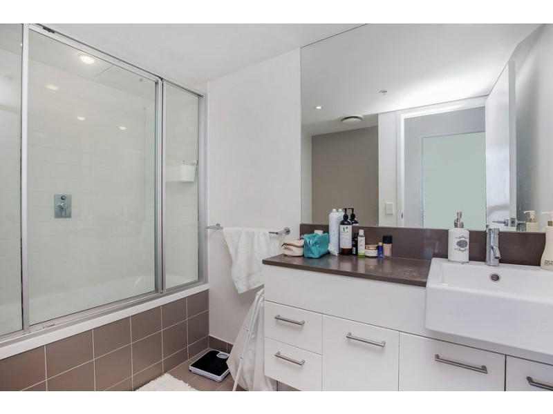 1282/56 Scarborough Street, Southport QLD 4215