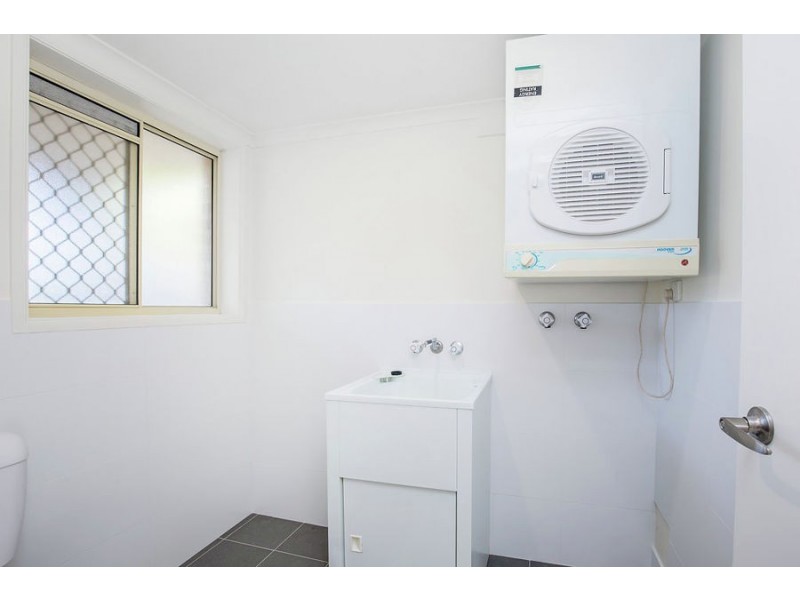 D/2 Brown Street, Labrador QLD 4215