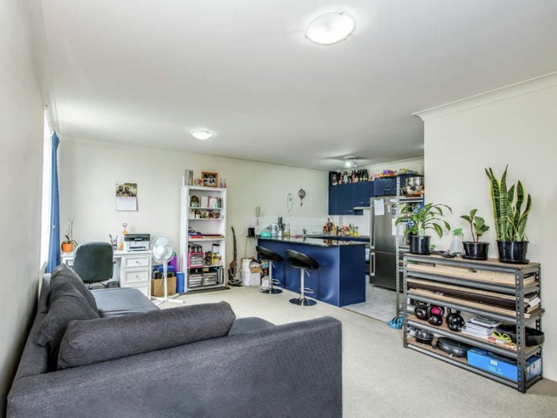 16/130 Marine Parade, Southport QLD 4215