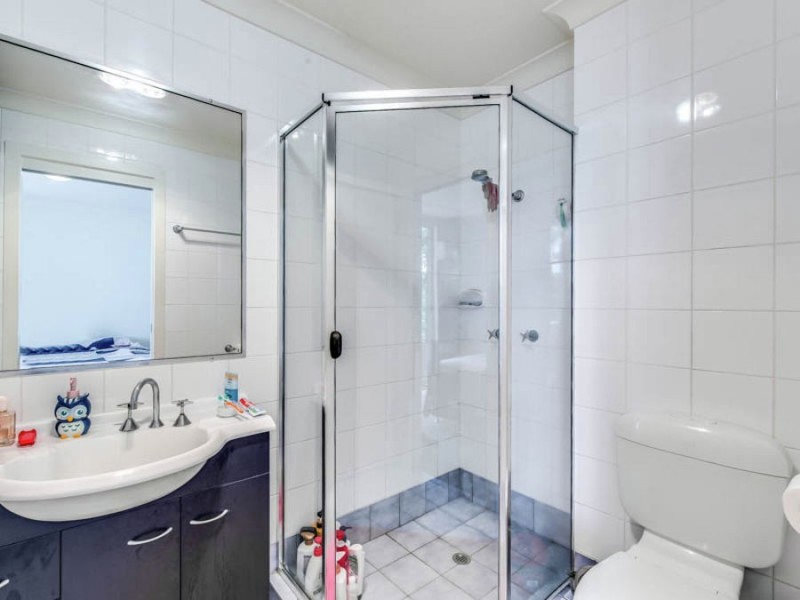 16/130 Marine Parade, Southport QLD 4215