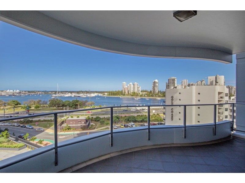 1005/4 Como Crescent, Southport QLD 4215