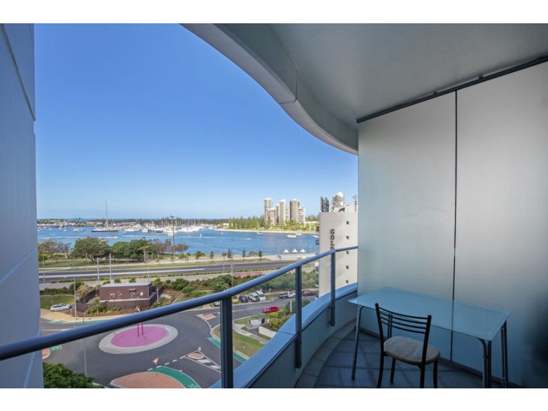 1005/4 Como Crescent, Southport QLD 4215