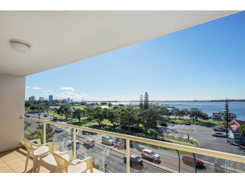 5/106 Marine Parade, Southport QLD 4215