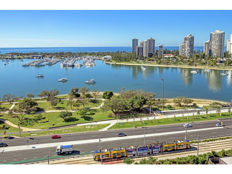 1106/2 Como Crescent, Southport QLD 4215