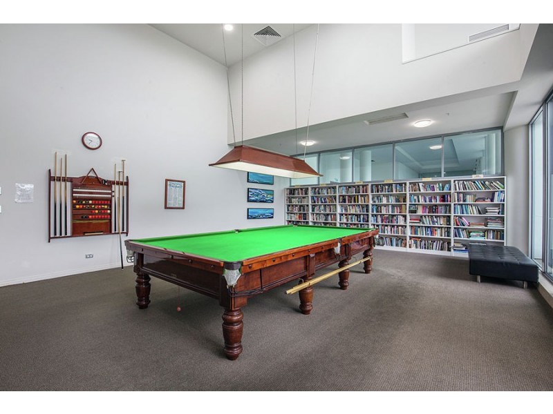 5/1 Como Crescent, Southport QLD 4215