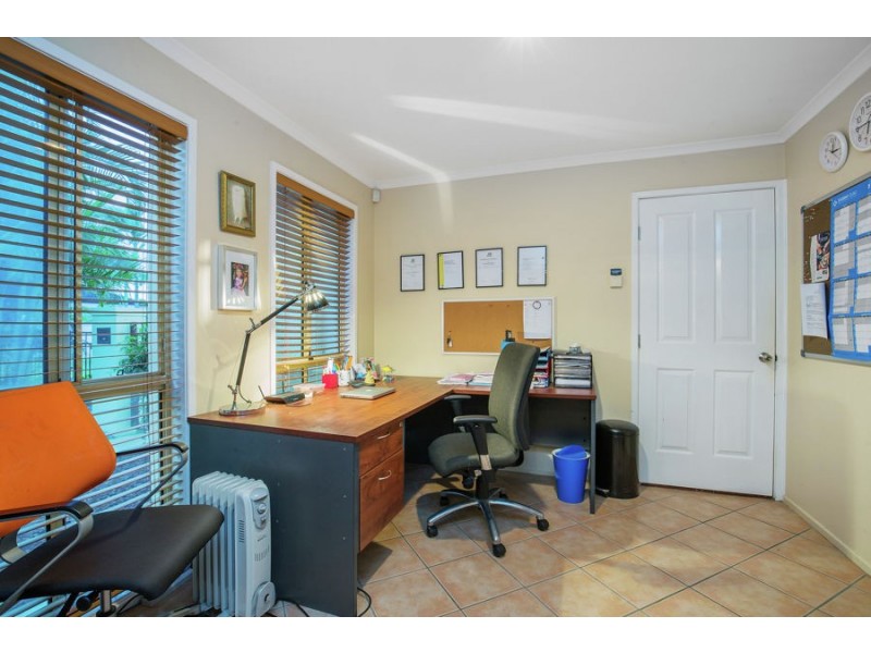 26 Sea Eagle Drive, Burleigh Waters QLD 4220