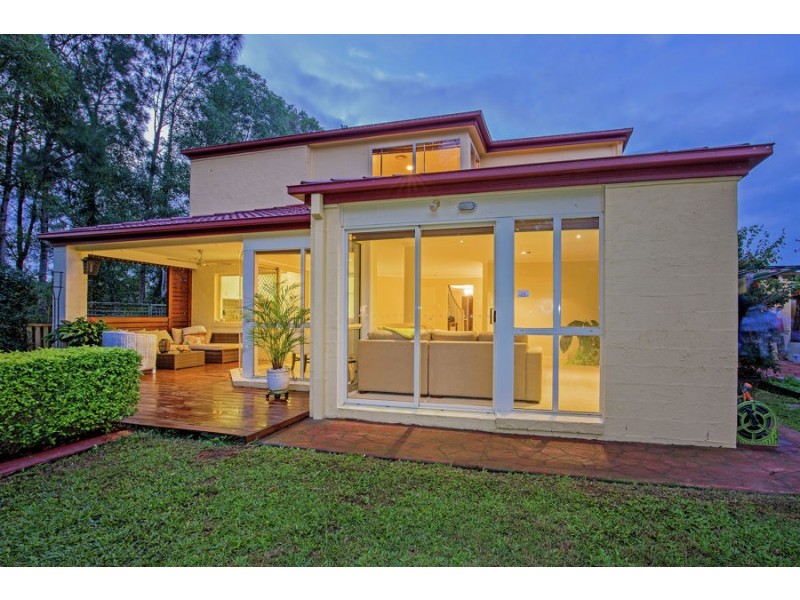 26 Sea Eagle Drive, Burleigh Waters QLD 4220