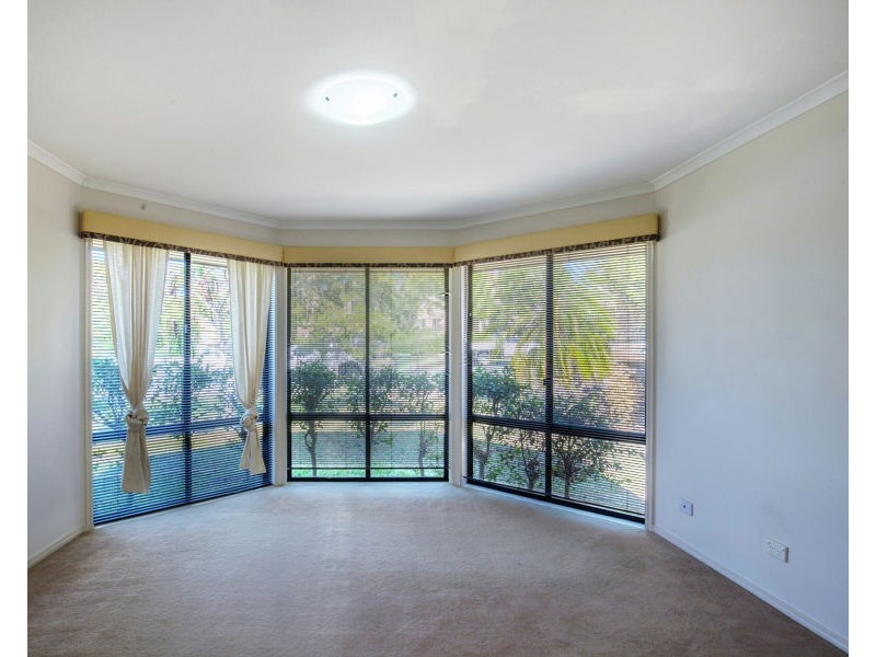 37 Crestwood Drive, Molendinar QLD 4214