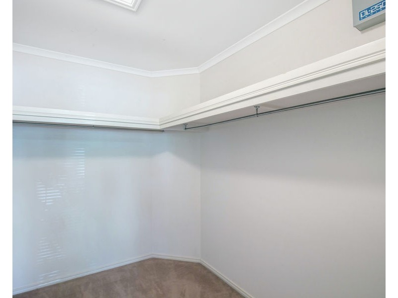 37 Crestwood Drive, Molendinar QLD 4214