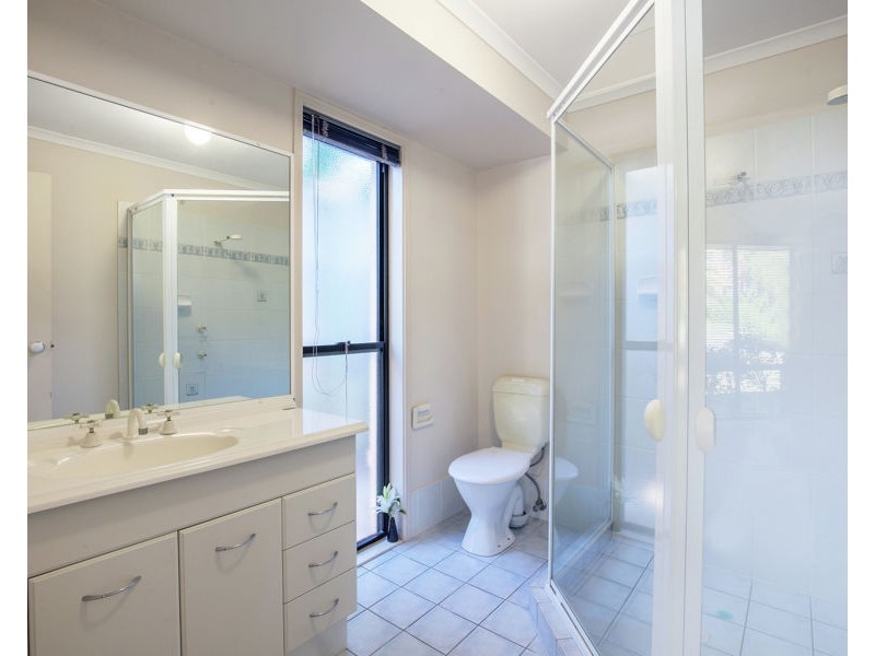 37 Crestwood Drive, Molendinar QLD 4214