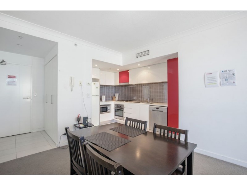 21502 56 Lawson Street, Southport QLD 4215