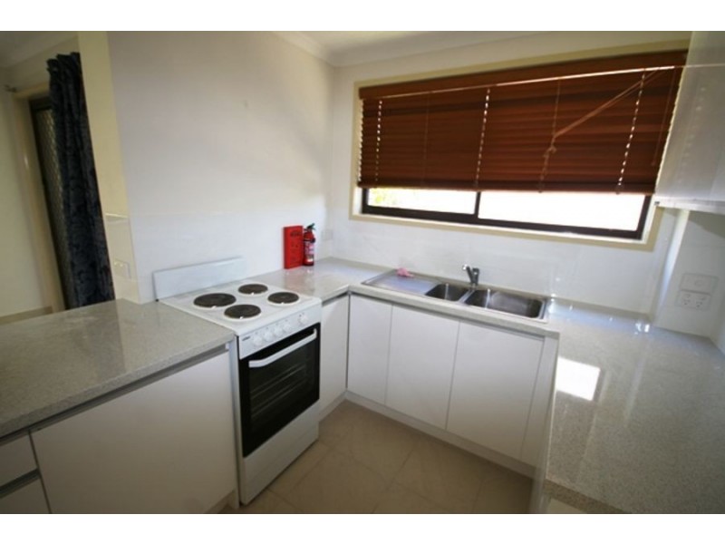 16 Andrews Street, Southport QLD 4215
