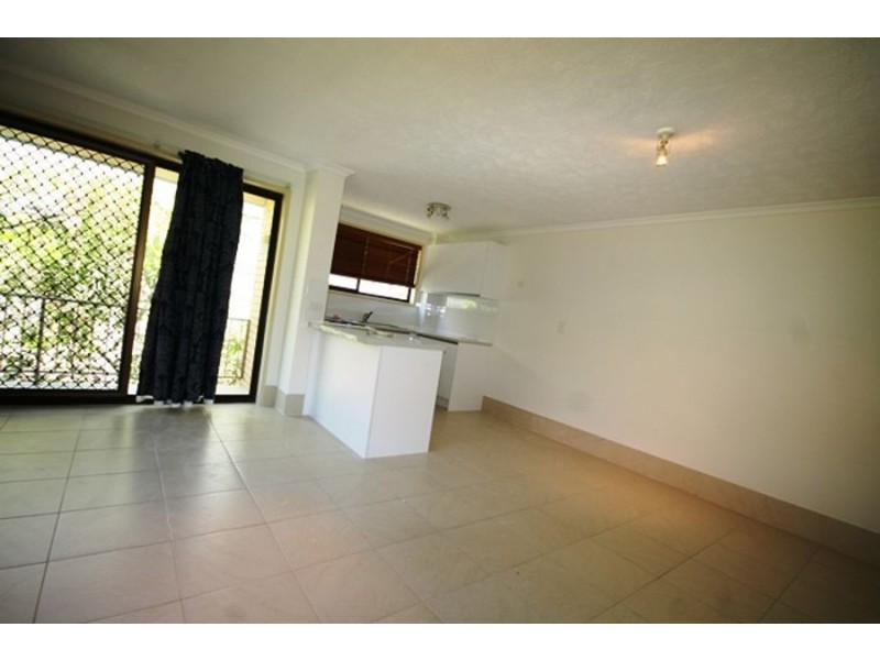 16 Andrews Street, Southport QLD 4215