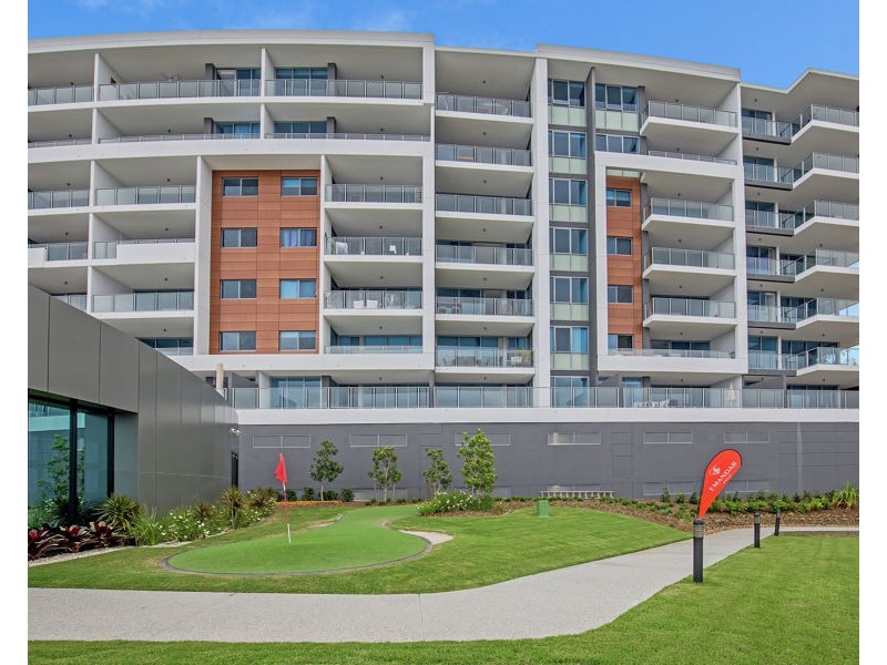 2105/397 Christine Avenue, Varsity Lakes QLD 4227