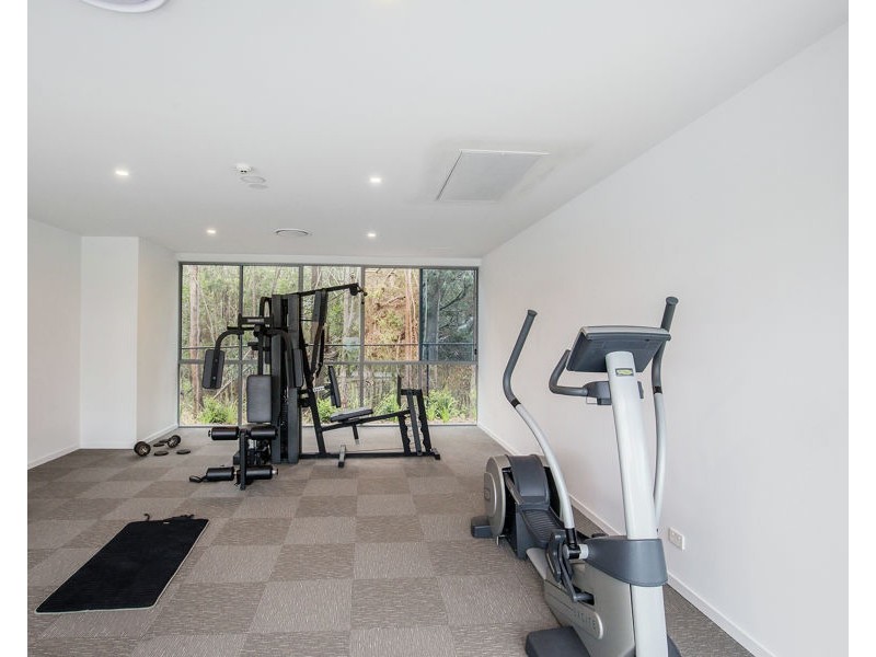 2105/397 Christine Avenue, Varsity Lakes QLD 4227