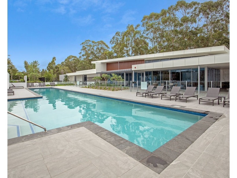 2105/397 Christine Avenue, Varsity Lakes QLD 4227