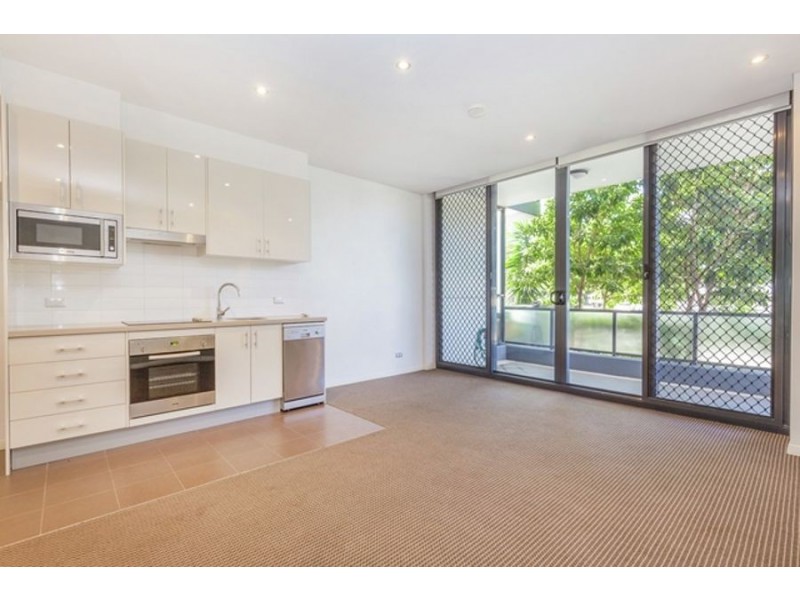 2 Aqua Street, Southport QLD 4215