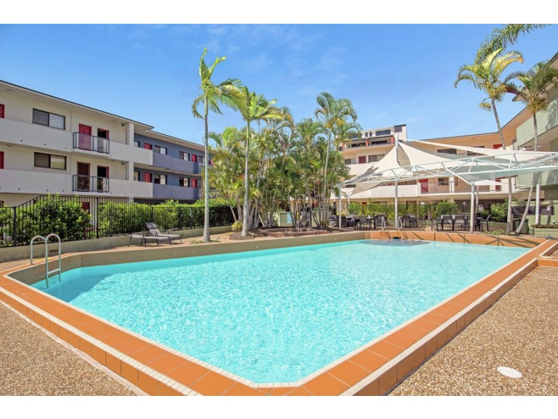 132 Marine Parade, Southport QLD 4215