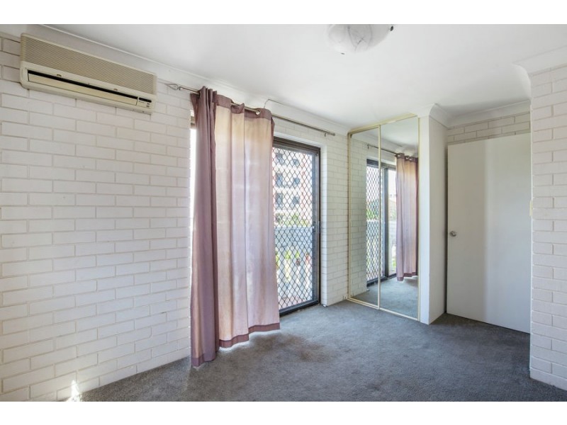 132 Marine Parade, Southport QLD 4215