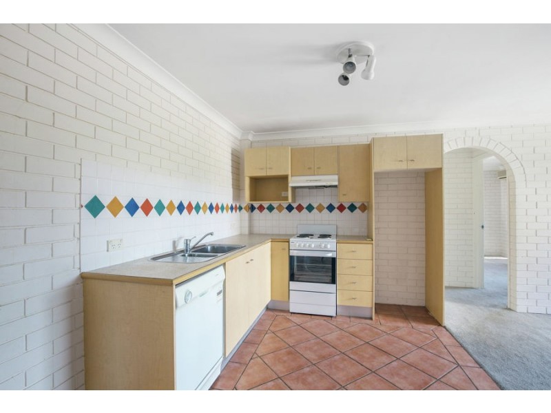 132 Marine Parade, Southport QLD 4215