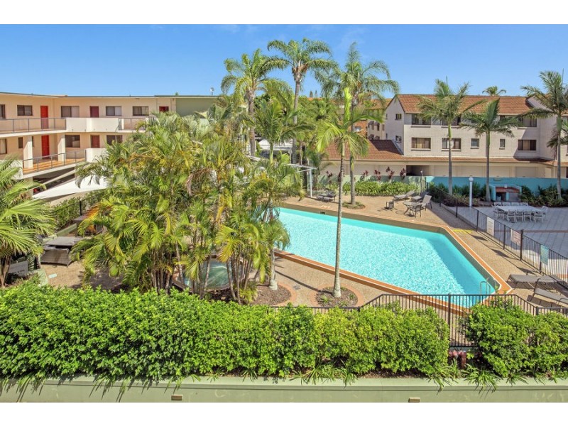 132 Marine Parade, Southport QLD 4215